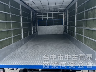 2019年12月出廠 加長14尺多堅達 電動升降帆布跟外雙缸大尾門 里程大約15萬多
