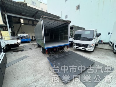2019年12月出廠 加長14尺多堅達 電動升降帆布跟外雙缸大尾門 里程大約15萬多