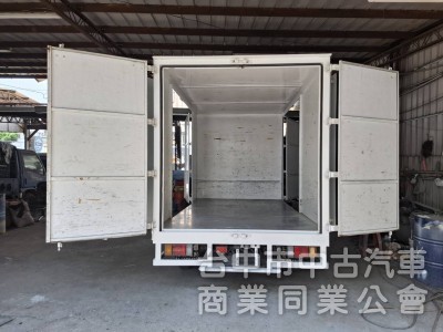 自排 2018年領牌17年11月出廠 一路發 加長11尺半 內高192公分 左右雙開門 已升5噸