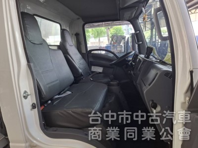 自排 2018年領牌17年11月出廠 一路發 加長11尺半 內高192公分 左右雙開門 已升5噸