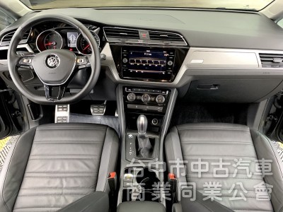 新達汽車 2017年 福斯 Touran CarPlay ACC跟車 電尾門 可全貸