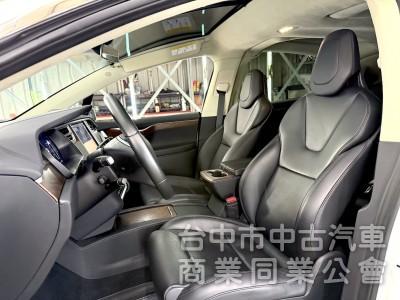 新達車業 2017年 TESLA Model X 100D 拖曳套件 可全貸