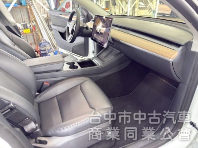 2022年 TESLA Model Y LR 可全貸