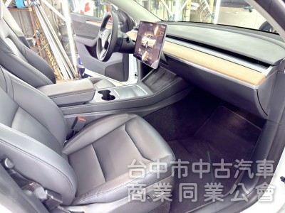 2022年 TESLA Model Y LR 可全貸