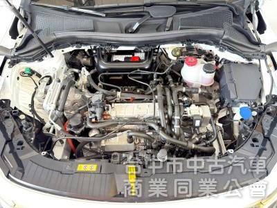 2023年 BENZ EQA250 AMG 夜色套件 可全貸