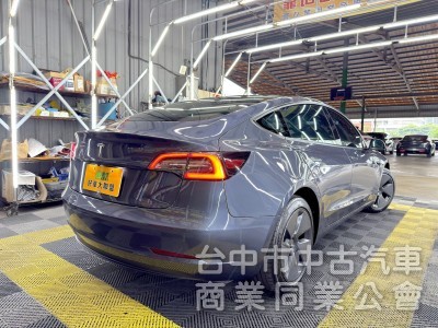 2022年 TESLA Model 3 LFP 可全貸