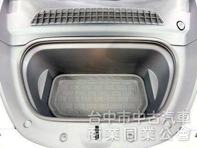 2024年 TESLA Model Y RWD 可全貸