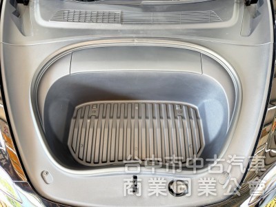 2024年 TESLA Model 3 SR 可全貸