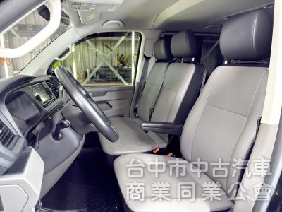 2024年 Volkswagen T6.1 Caravelle 150L 可全貸
