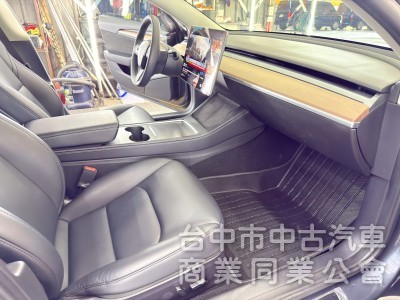 2022年 TESLA Model 3 LFP 可全貸