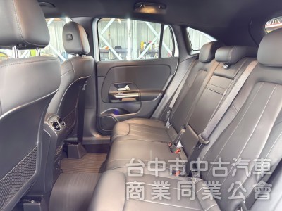 鑫達車業 2021年 BENZ GLA200 23P 可全貸