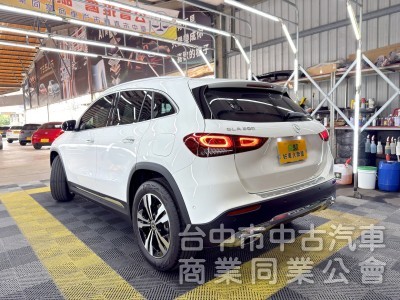 鑫達車業 2021年 BENZ GLA200 23P 可全貸