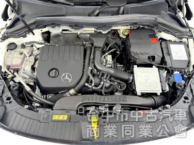 鑫達車業 2021年 BENZ GLA200 23P 可全貸