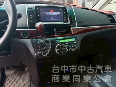 2018 TOYOTA PREVIA 2.4 七人座