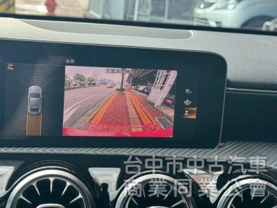 2019 A180 四門