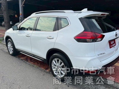 2018 X-Trail 2.0 玩美影音 跑六萬 原鈑