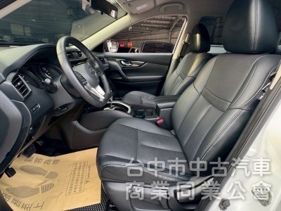 2018 X-Trail 2.0 玩美影音 跑六萬 原鈑