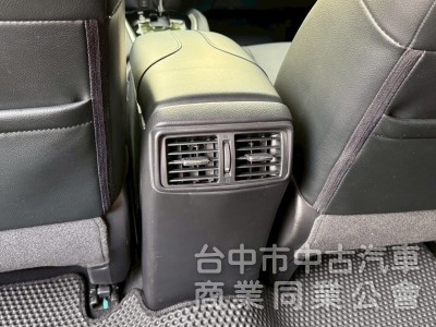 2018 X-Trail 2.0 玩美影音 跑六萬 原鈑