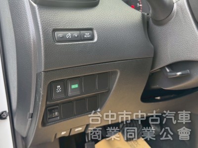2018 X-Trail 2.0 玩美影音 跑六萬 原鈑