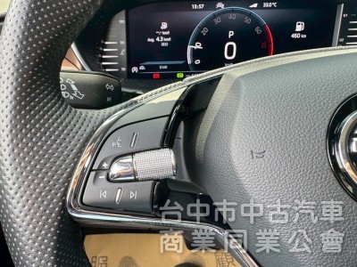 2022 Fabia 1.5 跑四萬多公里