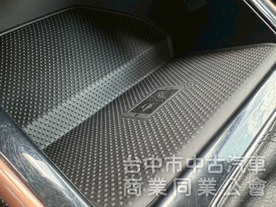 2022 Fabia 1.5 跑四萬多公里