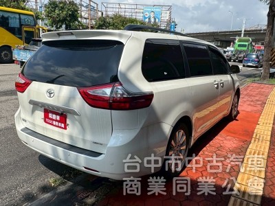 2017 Sienna 3.5 頂級 跑12萬多公里