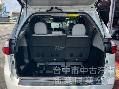 2017 Sienna 3.5 頂級 跑12萬多公里