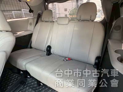 2017 Sienna 3.5 頂級 跑12萬多公里