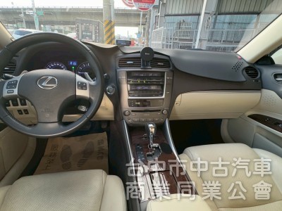 2012 IS250 跑十一萬多公里