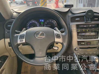 2012 IS250 跑十一萬多公里