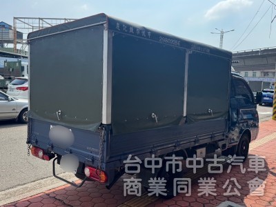 2019 小霸王 自排 大單廂 跑八萬多公里
