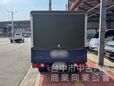 2019 小霸王 自排 大單廂 跑八萬多公里