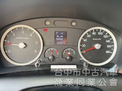 2019 小霸王 自排 大單廂 跑八萬多公里