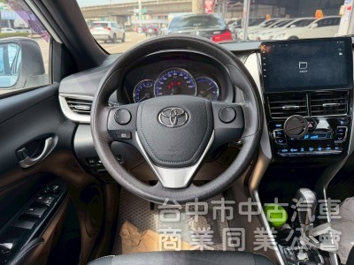 2018 Yaris 豪華 跑九萬多公里