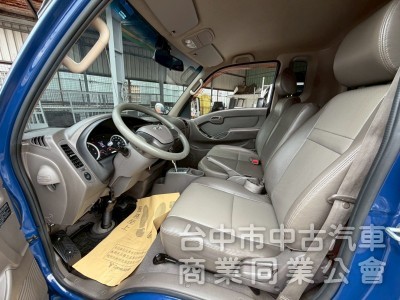 2019 小霸王 自排 跑八萬多 大單廂