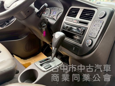 2019 小霸王 自排 跑八萬多 大單廂