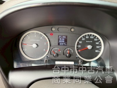 2019 小霸王 自排 跑八萬多 大單廂