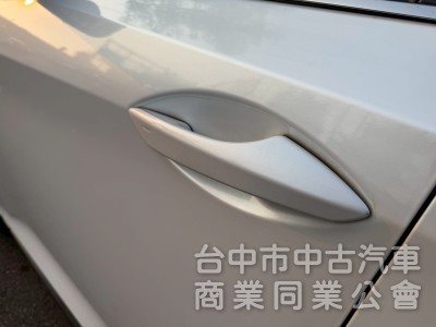 2022 RX300 旗艦 跑六萬