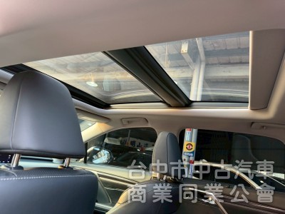 2022 RX300 旗艦 跑六萬