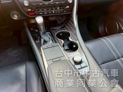 2022 RX300 旗艦 跑六萬