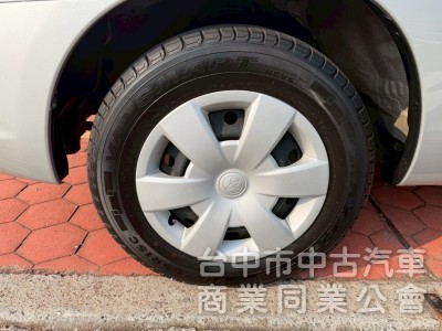 2011 Innova 2.0跑八萬 後座出風口