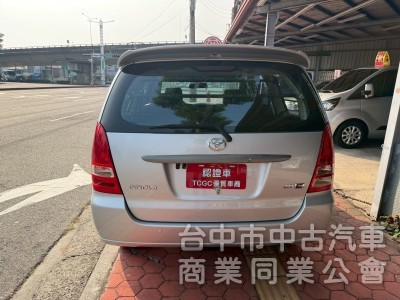 2011 Innova 2.0跑八萬 後座出風口