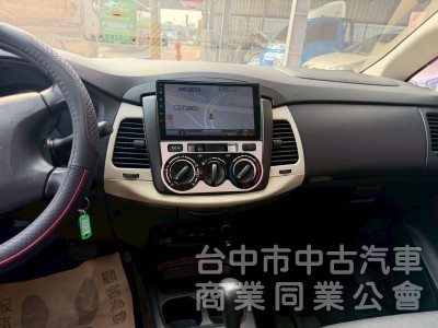 2011 Innova 2.0跑八萬 後座出風口