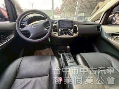 2011 Innova 2.0跑八萬 後座出風口