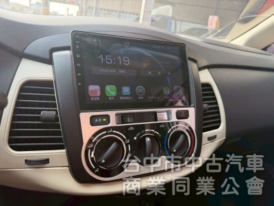 2011 Innova 2.0跑八萬 後座出風口