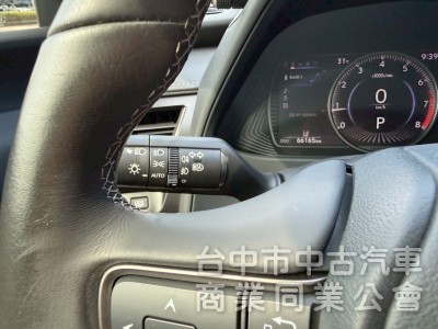 2020 UX200 菁英 plus 跑六萬多公里