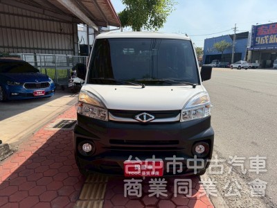 2022 A180 自排廂型車
