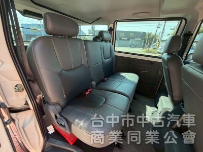 2022 A180 自排廂型車