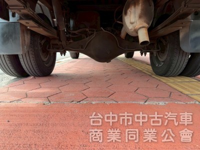 2024雙廂小霸王自排六人