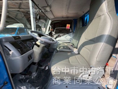 2010 堅達貨車 跑33萬多公里